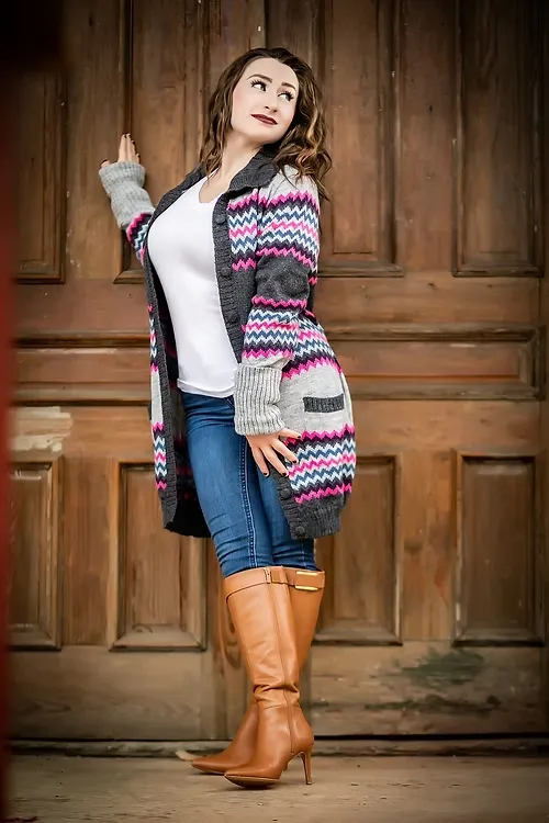 imgi_4_b1fd64_2ecf665d87514c14b7579191668f5c24~mv2 Long Alpaca Baby Cardigan "ZigZag" - Image 1