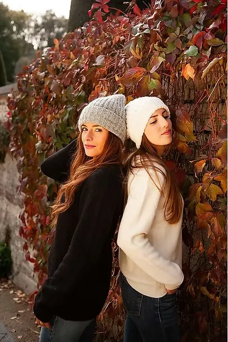 imgi_6_b1fd64_f05a4a6c739742b69c1c3fc20f788a84~mv2 Reversible Alpaca HAT - Image 1